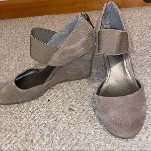 Kenneth Cole suede wedges